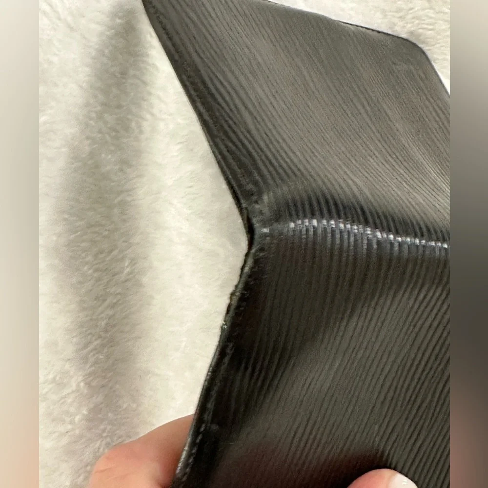 LOUIS VUITTON EPI LEATHER PORTEFEUILLE MARCO BLACK BIFOLD WALLET MADE IN FRANCE